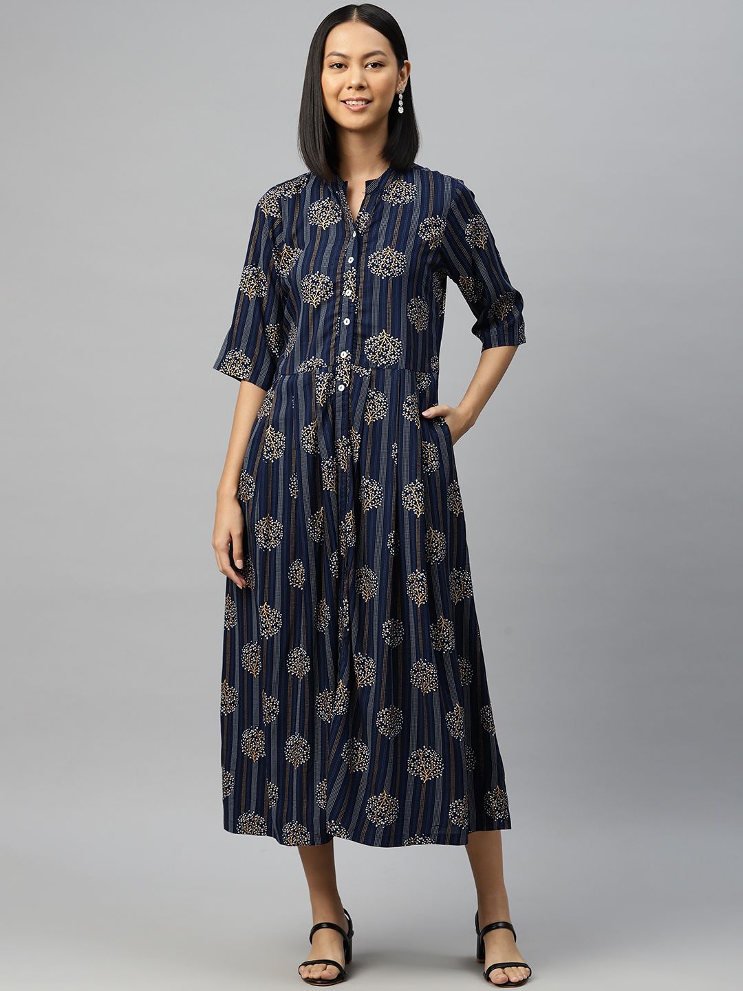 Cotton Blue Collered Pleated Cotton Dress