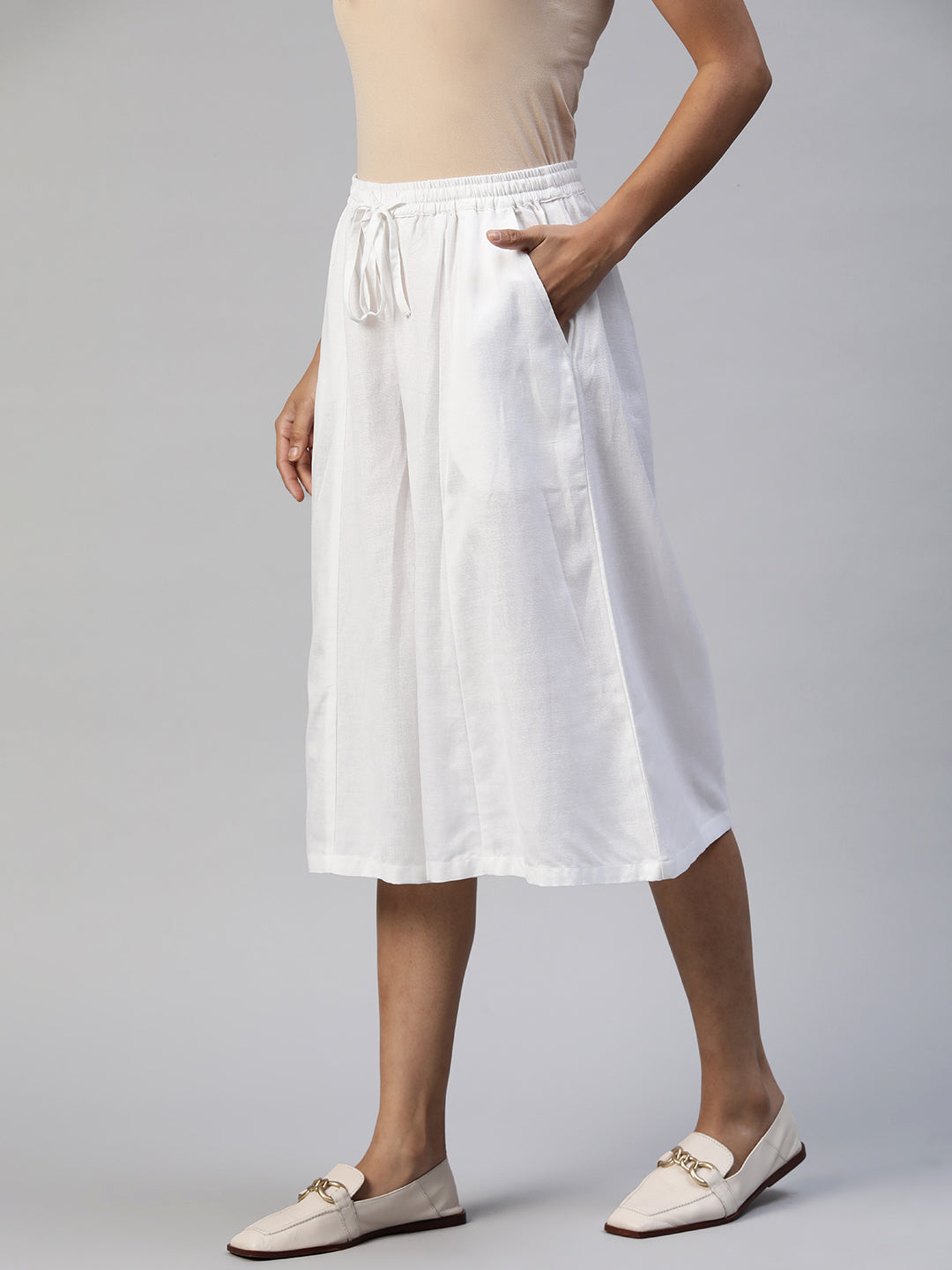 Ayaany Women White Plain Casual Culotte