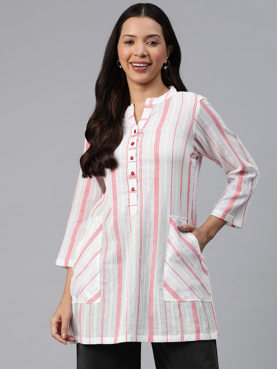 Ayaany Women White Cotton Tunic With Front Pocket