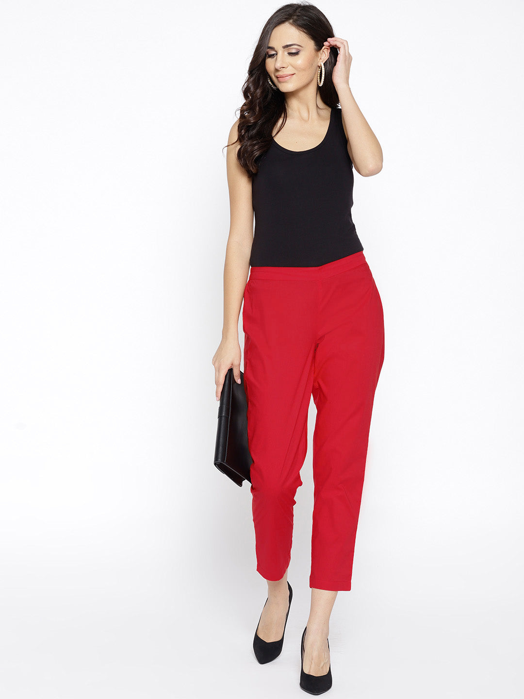 Uniqlo Philippines - Look sharp. Feel comfortable. They look like chic wool  pants.* But when you put them on, you'll immediately have a different  impression. These pants stretch vertically and horizontally with